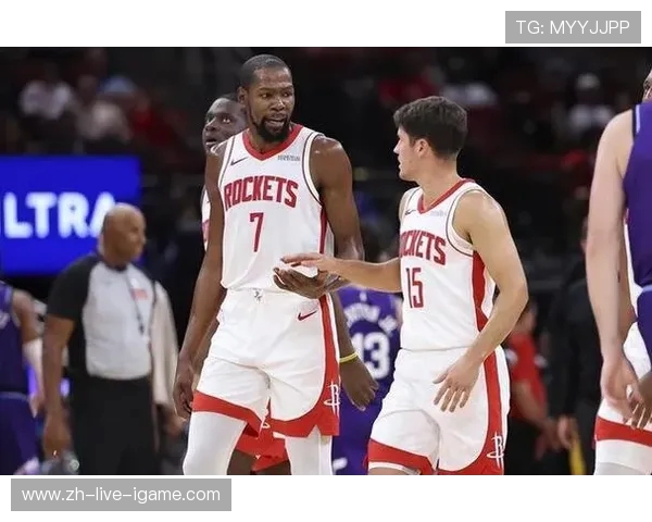 休斯顿火箭迎战强敌全力拼搏，能否逆袭晋级季后赛成关键之战