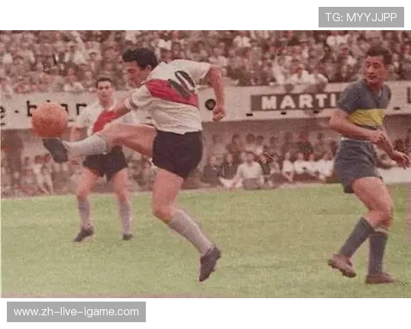 012河床与波怎诺的精彩对决揭示了未来足球战术的新趋势与可能性