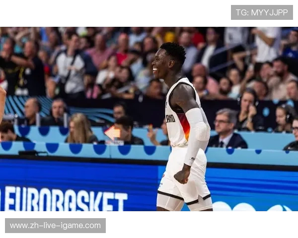 丹尼斯施罗德在NBA赛场的精彩表现与未来发展潜力分析